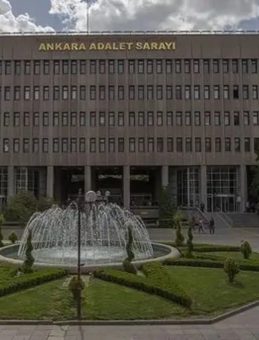 FET&Ouml; Davalarını Kapatılmasına Katkı Sağlayan Zabit Katibinin Yargılaması Devam Ediyor