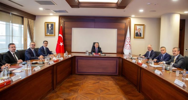 Finansal İstikrar Komitesi Bakan Şimşek'in Başkanlığında Toplandı