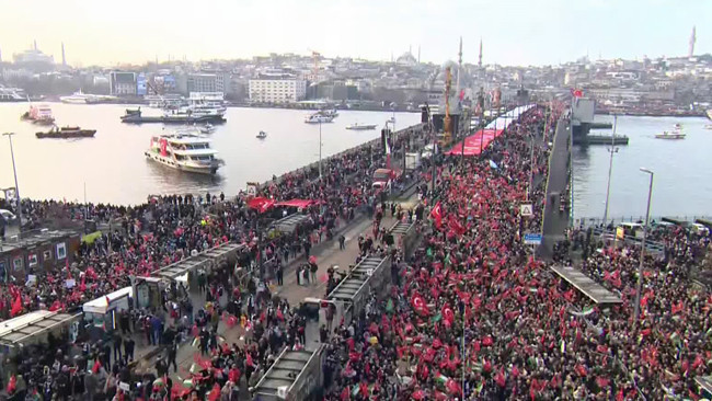 Galata K&ouml;pr&uuml;s&uuml;'nde 1 Ocak'ta d&uuml;zenlenecek Filistin eylemi i&ccedil;in ortak &ccedil;ağrı