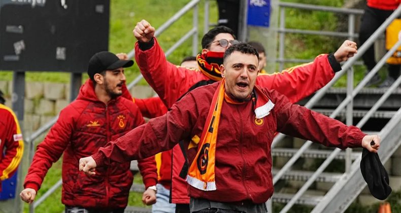 Galatasaray Taraftarları, Fenerbahçe Derbisi İçin Kadıköy'e Gitti