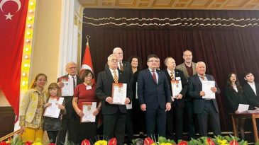 Galatasaray'da 50. Yıl Madalyası T&ouml;reni