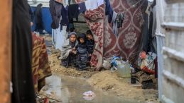 Gazze Su Baskınları ile Karşı Karşıya: Y&uuml;zlerce &Ccedil;adır Su İ&ccedil;inde Kaldı