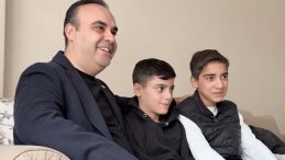 Gen&ccedil;lerden Milyonluk &Ccedil;anta Teslimi: Bakan Kacır'dan S&uuml;rpriz Ziyaret