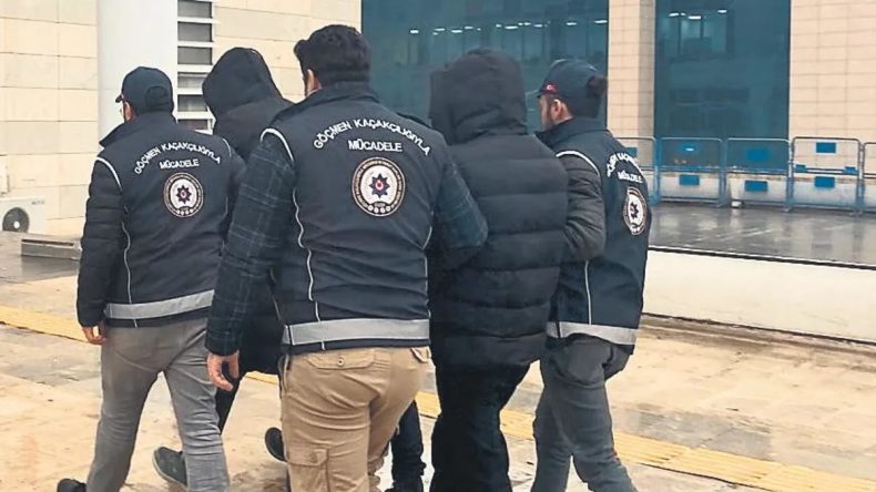 Göçmen Kaçakçılarına Suç Üstü