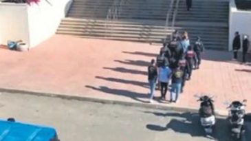 G&ouml;&ccedil;men Ka&ccedil;ak&ccedil;ılığı Ağı Ortaya &Ccedil;ıkarıldı