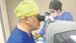 G&ouml;z Rengini Değiştirmek İ&ccedil;in T&uuml;rkiye'ye Gelenler