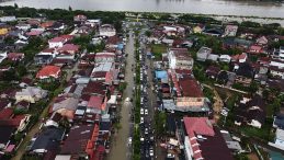 Güney Asya'daki Doğal Afette Bilanço Ağırlaşıyor: 1000'den Fazla Can Kaybı