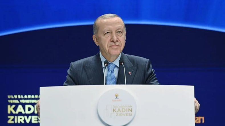 Hak ve Adalet Mücadelesinde Her Zaman Kadınların Yanındayım