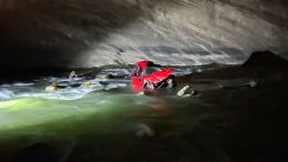 Hakkari'de Korkun&ccedil; Kaza! Ara&ccedil; 300 Metreden Zap Suyuna D&uuml;şt&uuml;!