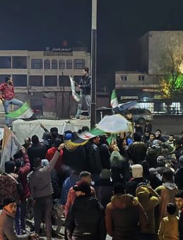 Halep'te PKK/YPG'nin İşgal Ettiği Eşrefiyye ve Şeyh Maksud'da Halk Evlerini Terk Ediyor!