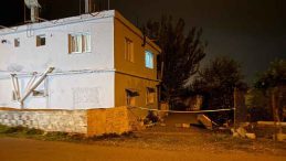 Hatay'da Şok Edici Olay: Eşini Baltayla &Ouml;ld&uuml;rerek Banyoya G&ouml;mme