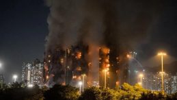 Hong Kong&rsquo;daki Yangın Felaketi: Can Kaybı 156&rsquo;ya &Ccedil;ıktı