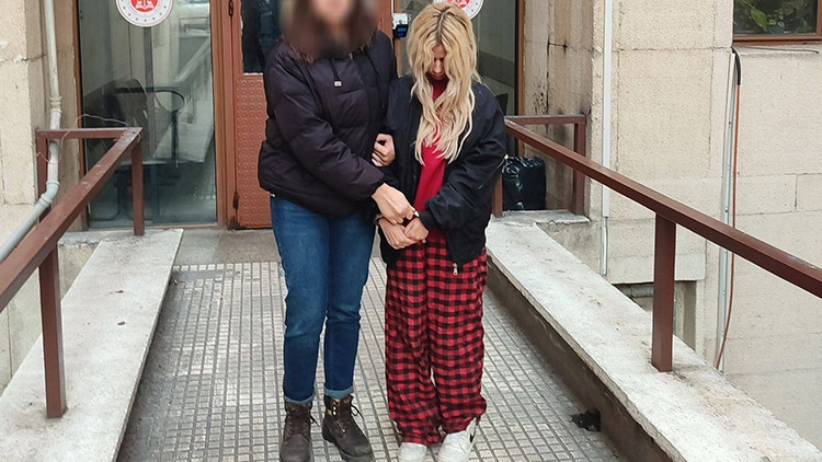 Hukuk &Ouml;ğrencisi Gen&ccedil; Kızın Şaşırtan 'TOKİ' Dolandırıcılığı: &Ccedil;ok Sayıda Mağdur Var!