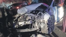 İki Ara&ccedil; &Ccedil;arpıştı: 1 Kişi Hayatını Kaybetti, 10 Kişi Yaralandı