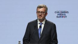 İletişim Başkanı Burhanettin Duran Duyurdu: "Dijital D&uuml;nyada &Ccedil;ocuk Hakları S&ouml;zleşmesi Uluslararası İmzaya Sunuldu"