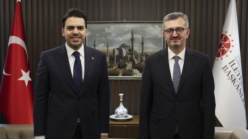 İletişim Başkanı Burhanettin Duran, TİKA Başkanı Eren ile G&ouml;r&uuml;şt&uuml;