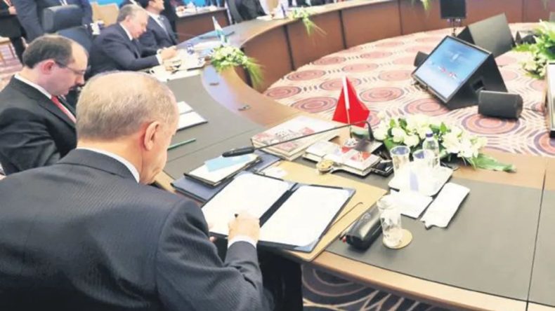 İngiliz Basını: T&uuml;rkiye, Orta Asya&rsquo;nın Lideri Olma Yolunda