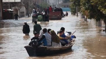 İran'ı Vuran Sel Felaketi: 5 Kişi Hayatını Kaybetti