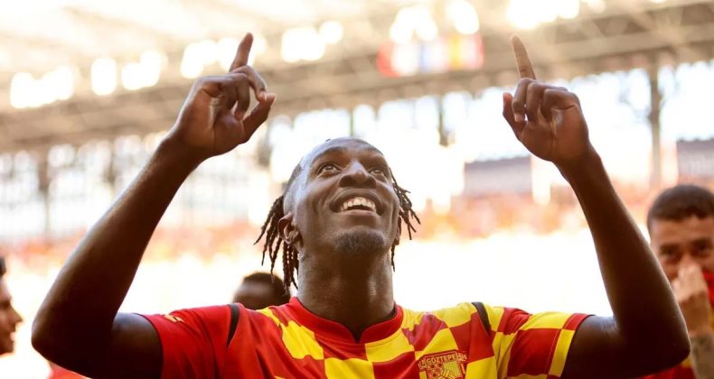 Isaac Solet'ten Kafa Karıştıran G&ouml;ztepe Paylaşımı