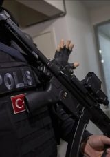 İstanbul Merkezli Su&ccedil; &Ouml;rg&uuml;t&uuml; Operasyonunda 13 Ş&uuml;pheli Yakalandı