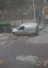 İstanbul – Sultangazi'de Hırsızlık Girişimi: Apartman Sakinleri Ş&uuml;pheliyi Yakaladı