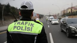 İstanbul Valiliği'nden A&ccedil;ıklama: Traffik Kapatılacak Yollar ve Alternatif Rotalar