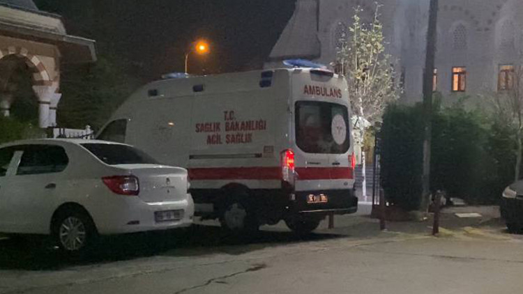 İstanbul'da Cami Tuvaletinde Erkek Cesedi Tespit Edildi