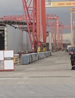 İstanbul'da Tuzla'daki Tersanede Iskele Çöktü: 2 İşçi Yaralandı