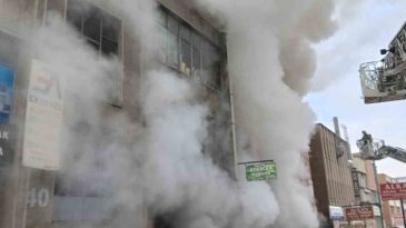 İstanbul'daki İmalathanede Yangın