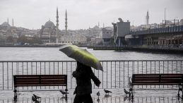 İstanbul'daki Sağanak Yağış Ne Kadar S&uuml;recek? Meteoroloji'den Yeni Hava Durumu Raporu