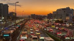 İstanbul&rsquo;un Trafik Sorunu D&uuml;nyada En &Uuml;st Sırada