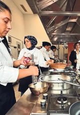 Kadınlar G&uuml;&ccedil;leniyor, Yarının Geleceği Şekilleniyor