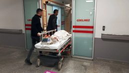 Karaman'da Boşanma S&uuml;recindeki Kadına Şok Eden Saldırı: Evi &Ouml;n&uuml;nde Defalarca Bı&ccedil;aklandı!