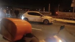 Kars'ta Gizli Buzlanma Zincirleme Kazaya Yol A&ccedil;tı! 11 Ara&ccedil; Birbirine Girdi