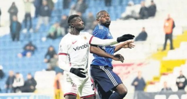 Kasımpaşa ve Gençlerbirliği Beraberliğe Razı Geldi