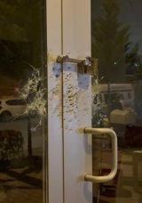 Kayseri'de Gece Yarısı D&uuml;kkan Pompalı T&uuml;fekle Saldırıya Uğradı: O Anlar Kamerada!