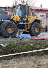 Kep&ccedil;enin altında kalan yaşlı adam hayatını kaybetti