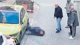Kiracı, Ev Sahibinin Kalbinden Vurdu
