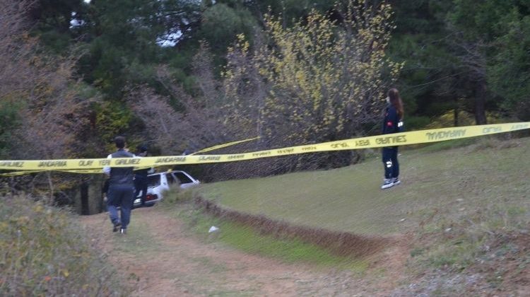 Kısa Süre Önce Boşanan Çift, Başlarından Vurulmuş Halde Ölü Bulundu