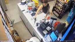 Kocaeli&rsquo;de Husumetli Gen&ccedil;ler Arasındaki 'Kız Meselesi' Kanlı Sonu&ccedil;landı: 1 Kişi Hayatını Kaybetti!