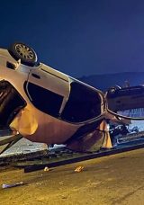 K&ouml;pr&uuml; Demirlerine &Ccedil;arpan Ara&ccedil; Hurdaya D&ouml;nd&uuml;: 1 &Ouml;l&uuml;, 3 Yaralı