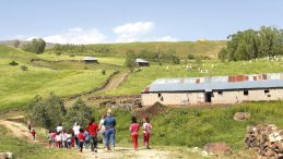 K&ouml;ylerdeki 107 bin &ccedil;ocuğa 9 yılda destek