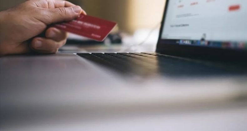 Kredi ve Kart Bor&ccedil;ları Artıyor: Takibe D&uuml;şen Kişi Sayısı 2 Milyona Yaklaşıyor!