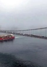 Kuru y&uuml;k gemisi İstanbul Boğazı&rsquo;nda arızalanınca panik yarattı