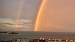 Kuşadası'nda B&uuml;y&uuml;leyici Manzara