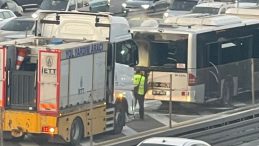 K&uuml;&ccedil;&uuml;k&ccedil;ekmece'de Metrob&uuml;s Yangın Alarmı