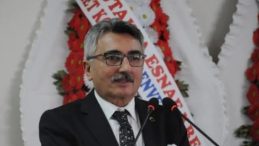 K&uuml;tahya Berberler ve Kuaf&ouml;rler Odası Başkanı Mehmet &Ccedil;altı Trafik Kazasında Hayatını Kaybetti