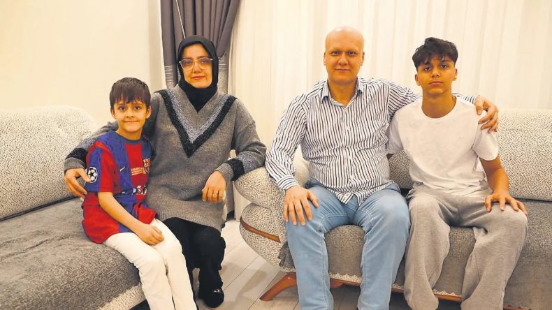 &lsquo;Ben vatandaşımı sokakta bırakmam&rsquo; dedi, bırakmadı