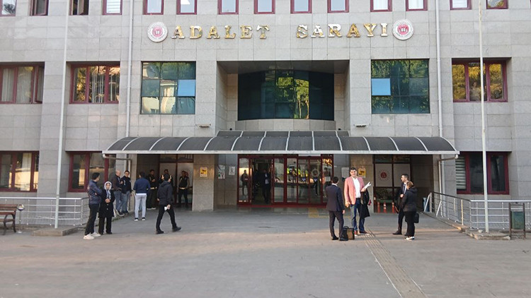 Manavgat Belediyesi Soruşturmasında Sanıklar Mahkeme &Ouml;n&uuml;nde