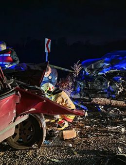 Manisa'da Korkun&ccedil; Kaza: 3 Kişi Hayatını Kaybetti, 1 Kişi Yaralandı!